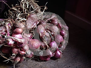 freshly harvested shallots from the field