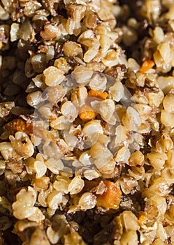 Friable stewed hot buckwheat cereal