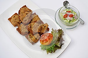 Fried bread with minced pork spread