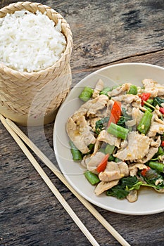 Fried chicken with holy basil and rice