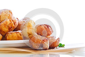 Fried cottage cheese balls