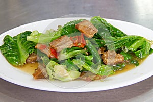 Fried crispy kale with pork