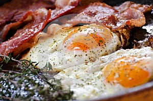 Fried eggs with bacon