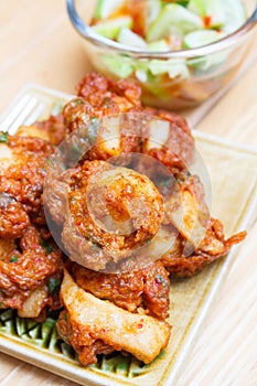 Fried fish cake with squid (Tod Mun).