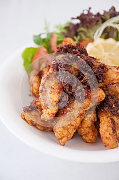 Fried fish with chilli sauce