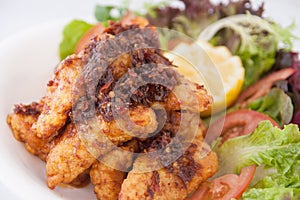 Fried fish with chilli sauce