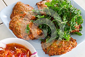 Fried fish-paste balls