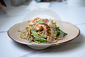 Fried Hokkien Noodles with Asparagus and Shrimp