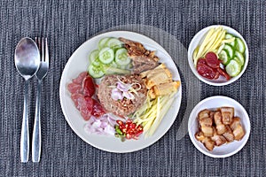 Fried jasmine rice with shrimp paste call 