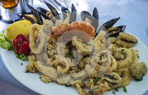 Fried mixed seafood dish