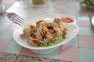 Fried pork intestine with garlic