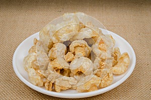 Fried pork skin