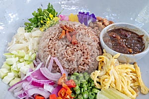 Fried rice mixed with shrimp paste