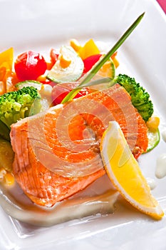 Fried salmon with vegetables