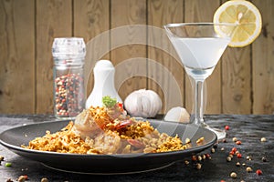 Fried shrimp with garlic, pepper