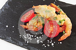 Fried shrimps seasoned with sea salt