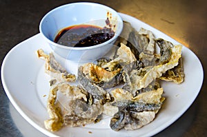 Fried skin fish with spicysauce