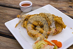 Fried Soft Shell Crab with Garlic