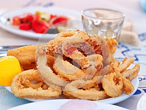 Fried squid (calamari)