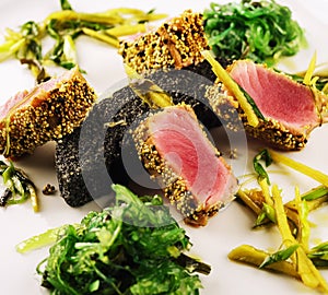 fried tuna with seaweed