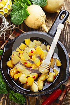 Fried turnip with honey