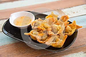 Fried wonton