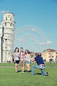 Friends Taking Photo whit Pisa Leaning Tower