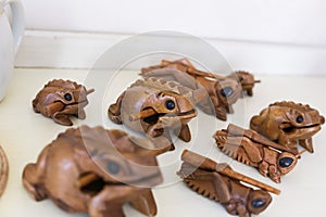 Frog and grasshopper instruments