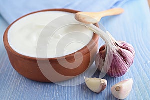 Fromage blanc with garlic