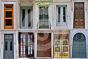 Front doors, Athenes