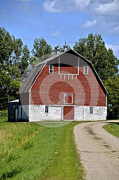 Front of a hip roofed barn