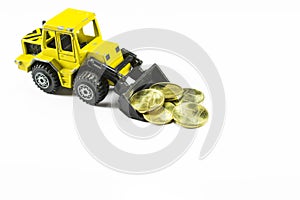 Front loader toy with money