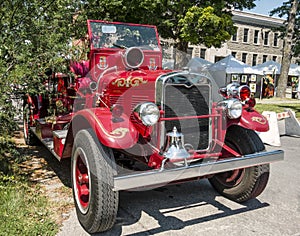 Front of a Old vintage fire truck