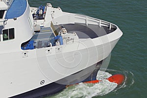 Front part of sea vessel on run