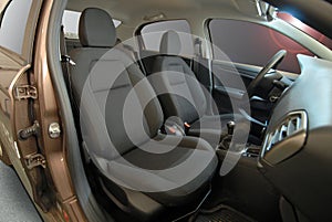 Front seats in passinger car