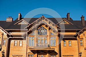 Front view of big house.