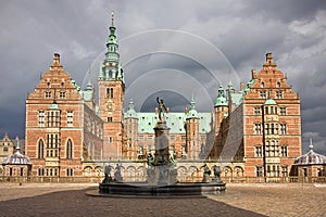 Front view of Frederiksborg castl