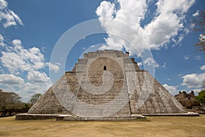 Front view of a Mayan pyramid