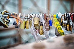 Front view of padlocks in the bridge