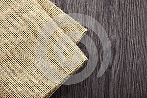 De madera vacío textil yute lavadero etiqueta una pieza sobre el vistoso madera. abstracto diseno 