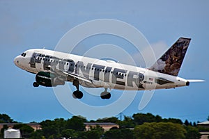 A Frontier Airlines Airbus