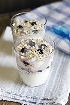 Frozen blackberries and yoghurt