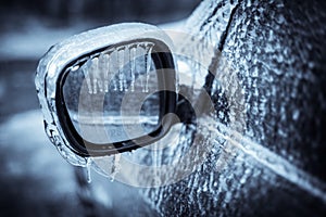 Frozen car mirror