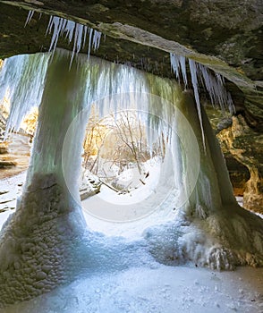 Frozen Ice Waterfall, Starved Rock State Park