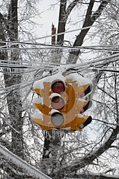 Frozen street light
