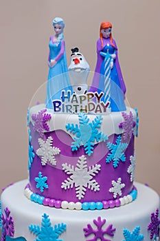 Frozen them birthday cake