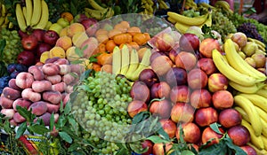 Fruit market on display