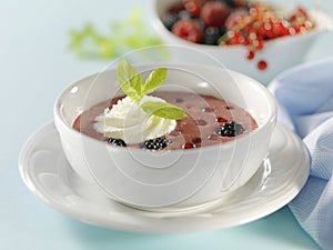 Fruit soup with cream