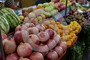 Fruit and vegetables apples oranges tomatoes tangerines-melons