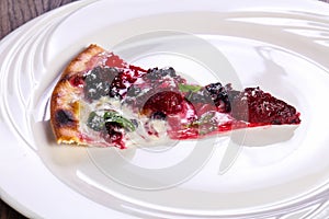 Fruit vegetarin pizza